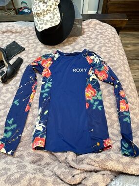 Roxy Navy Long Sleeve Floral Rash Guard with Red and Pink Blooms